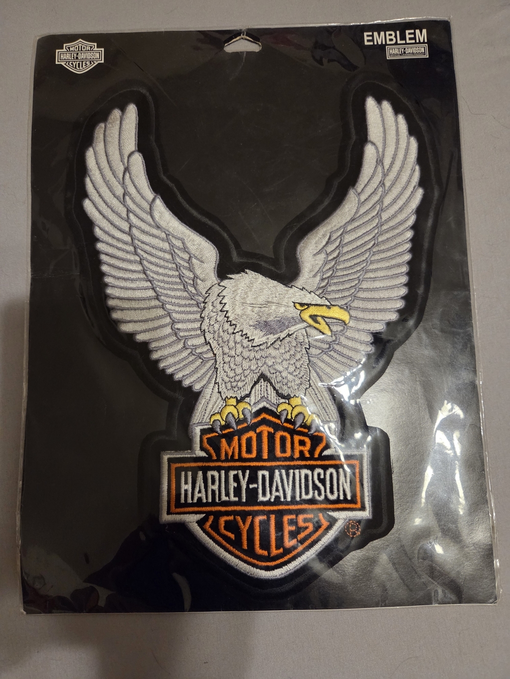 Harley-Davidson Patch and 3 other Patches and 6 Pins see pictures
